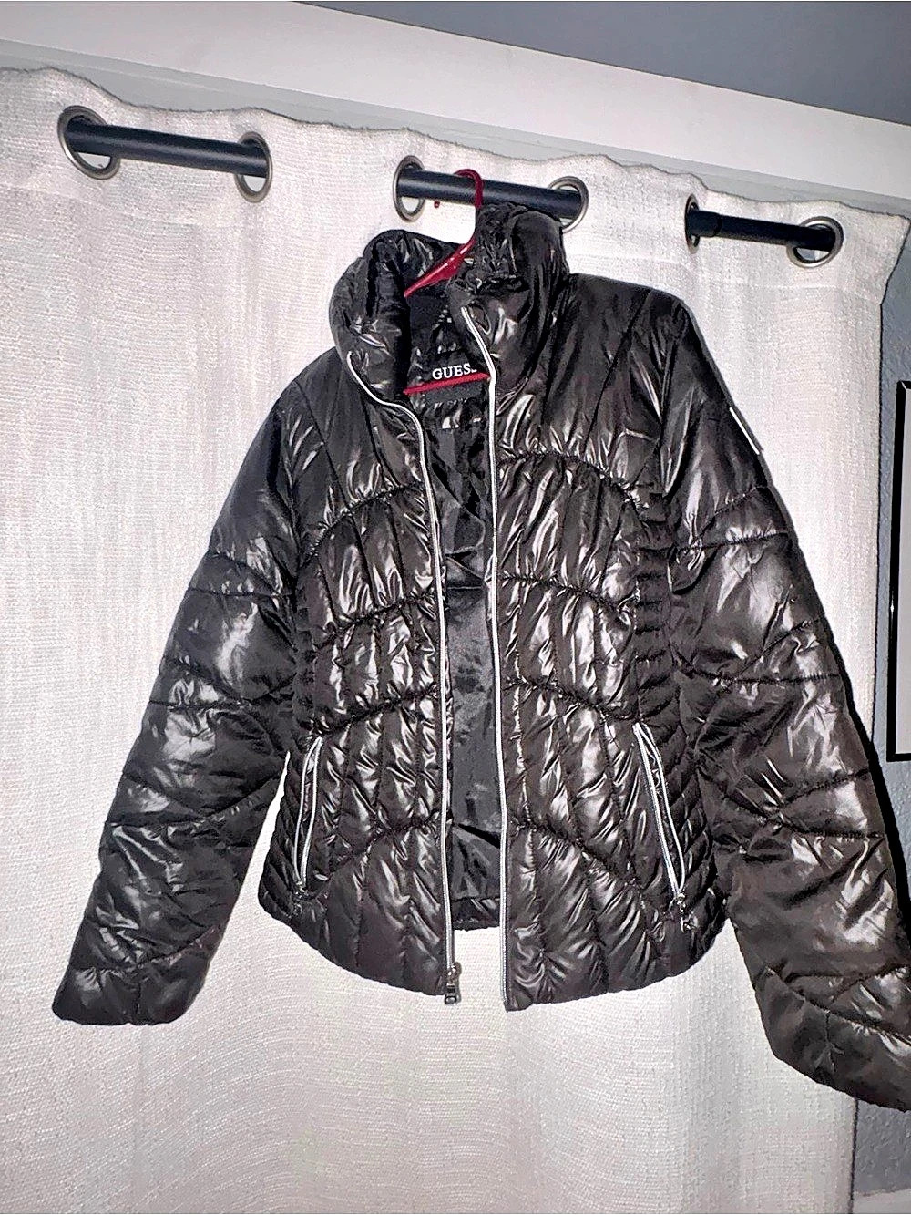 GUESS Women's Black Puffer Jacket Like New